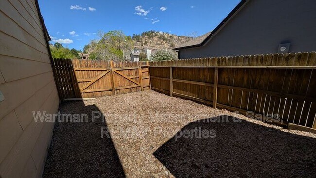 Building Photo - 5480 Mule Deer Dr