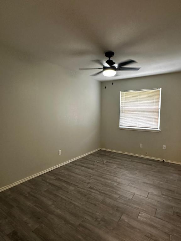 Building Photo - 1802 Oasis Dr