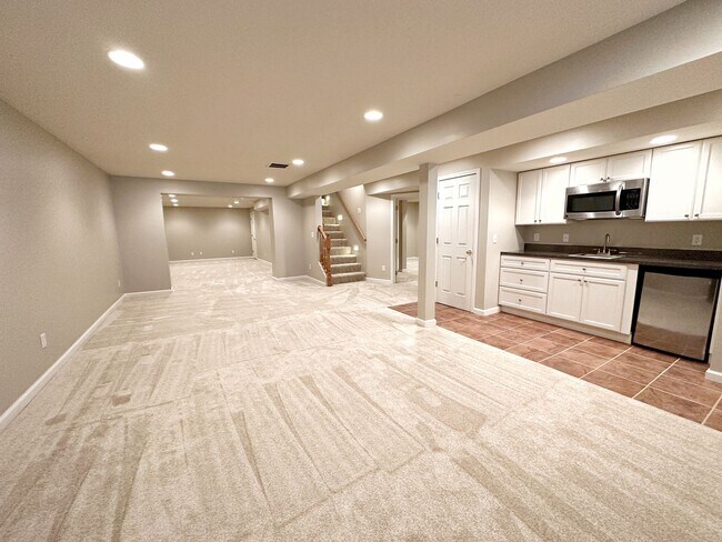 Building Photo - Coming Soon! Stunning Home!