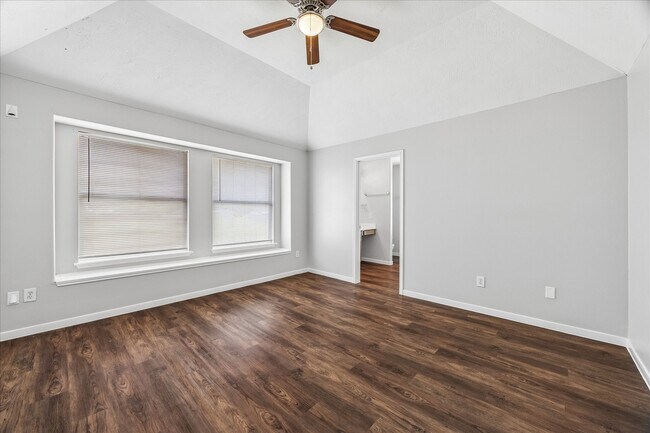 Building Photo - 19811 Shores Edge Dr