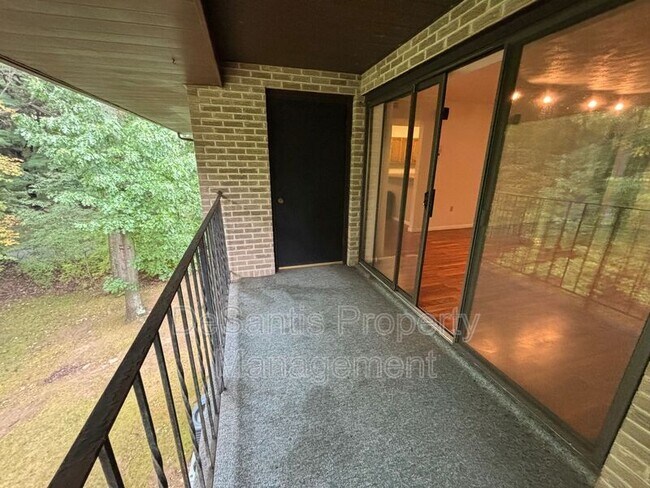 Building Photo - 106 Piper Ln