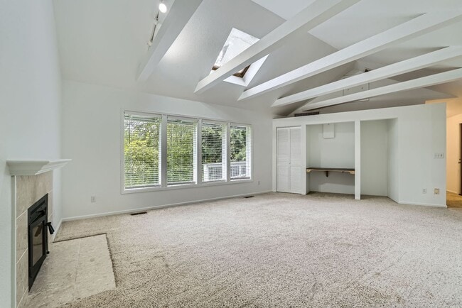 Building Photo - Available NOW! Waterfront >> Newly Remodel...