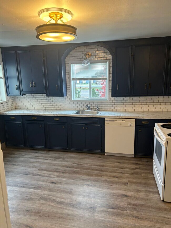 Building Photo - 29133 Milliron Rd