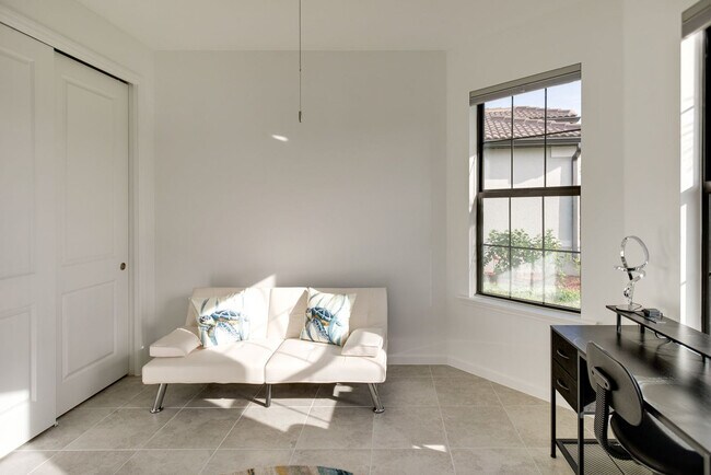 Building Photo - 17118 Oakstead Dr