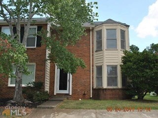 Primary Photo - 8000 Woodlake Dr