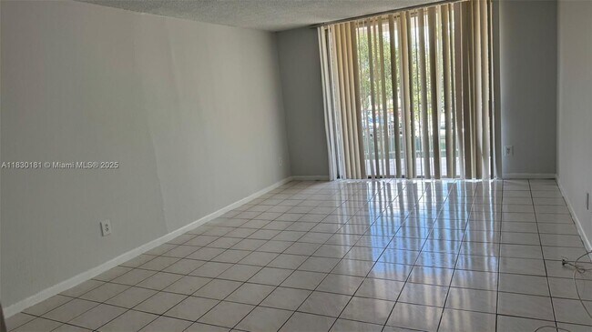 Building Photo - 484 NW 165th St