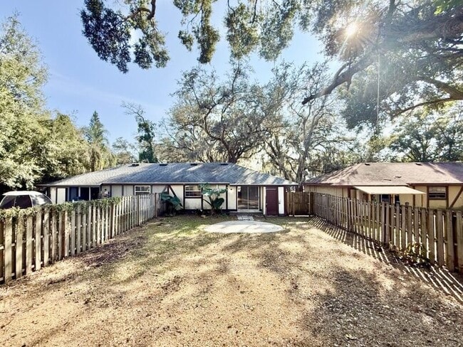 Building Photo - 1339 Eagleview Dr