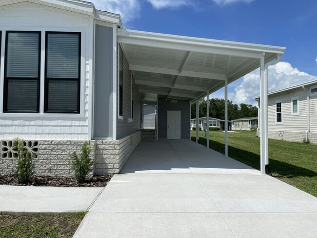 Building Photo - 34815 Silver King Dr
