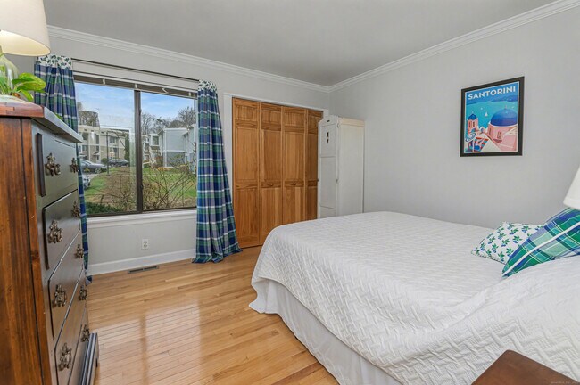 Building Photo - 53 Lawson Ln