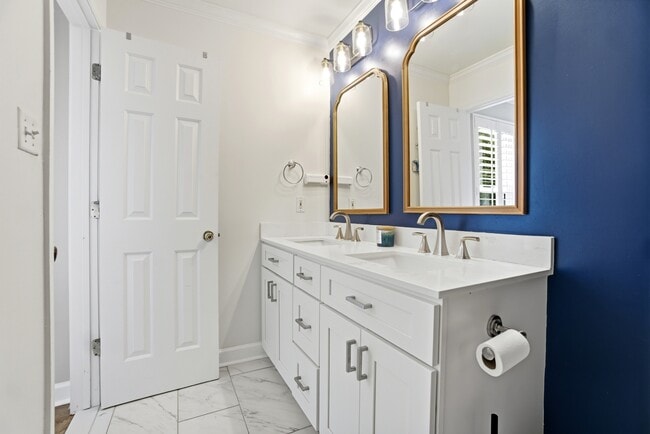 Building Photo - 1097 Honeycutt Way