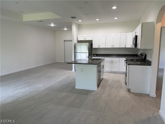 Building Photo - 3404 67th St W