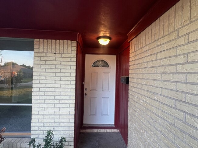 Building Photo - 5310 Grace Point Ln