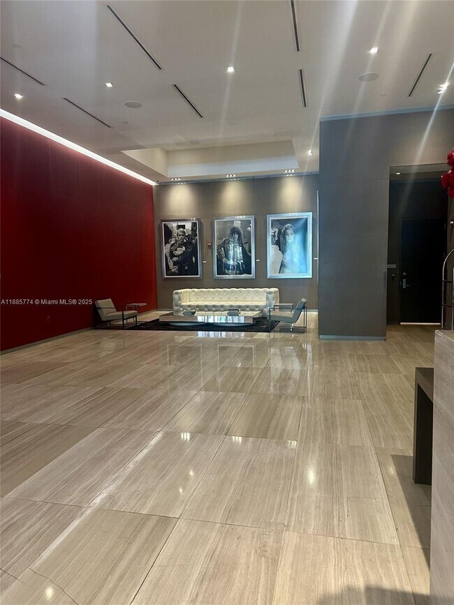 Building Photo - 1080 Brickell Ave
