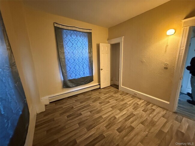 Building Photo - 60 Carroll St