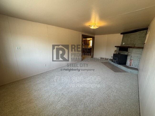 Building Photo - 2401 Overton Rd