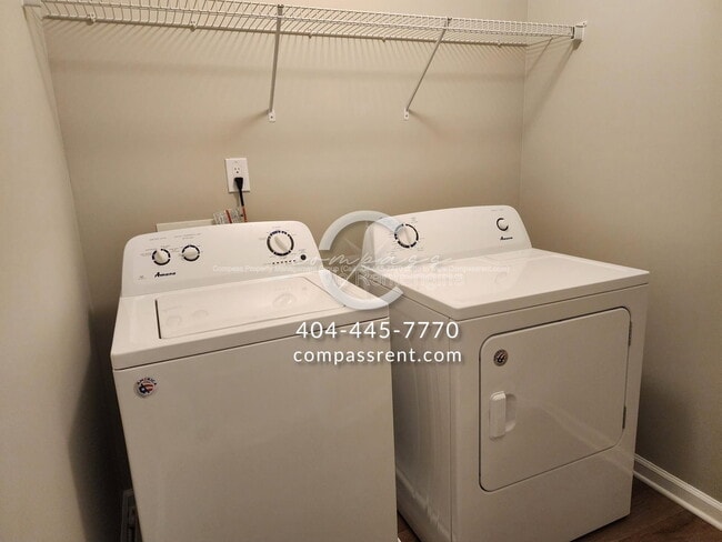 Building Photo - 145 Sunset Ln