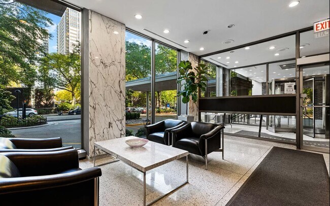 Lobby - 1360 N Sandburg Ter