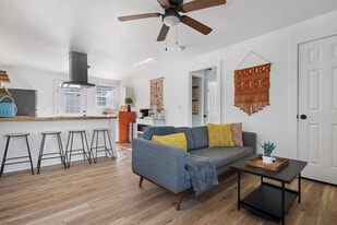 Building Photo - 4995 Chateau Ave