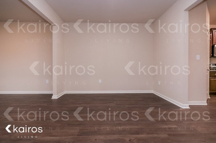 Building Photo - 1027 Pilgrim Ln