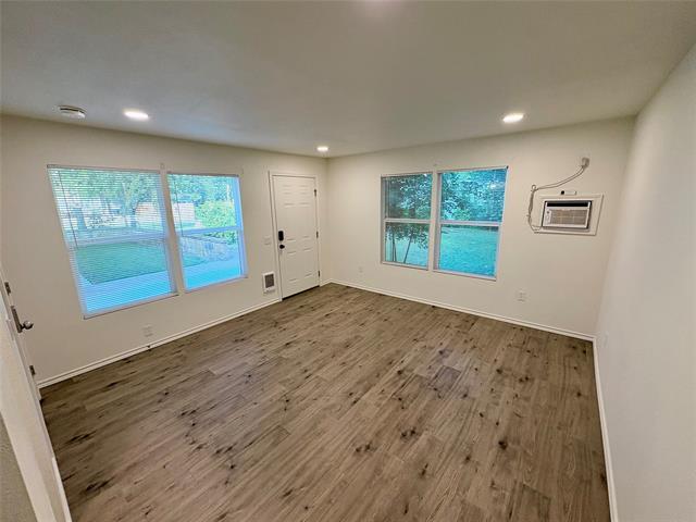 Building Photo - 1120 W Frey