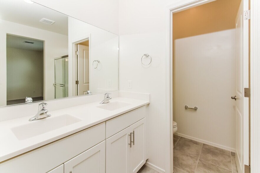 Building Photo - 12717 N Berwick Dr