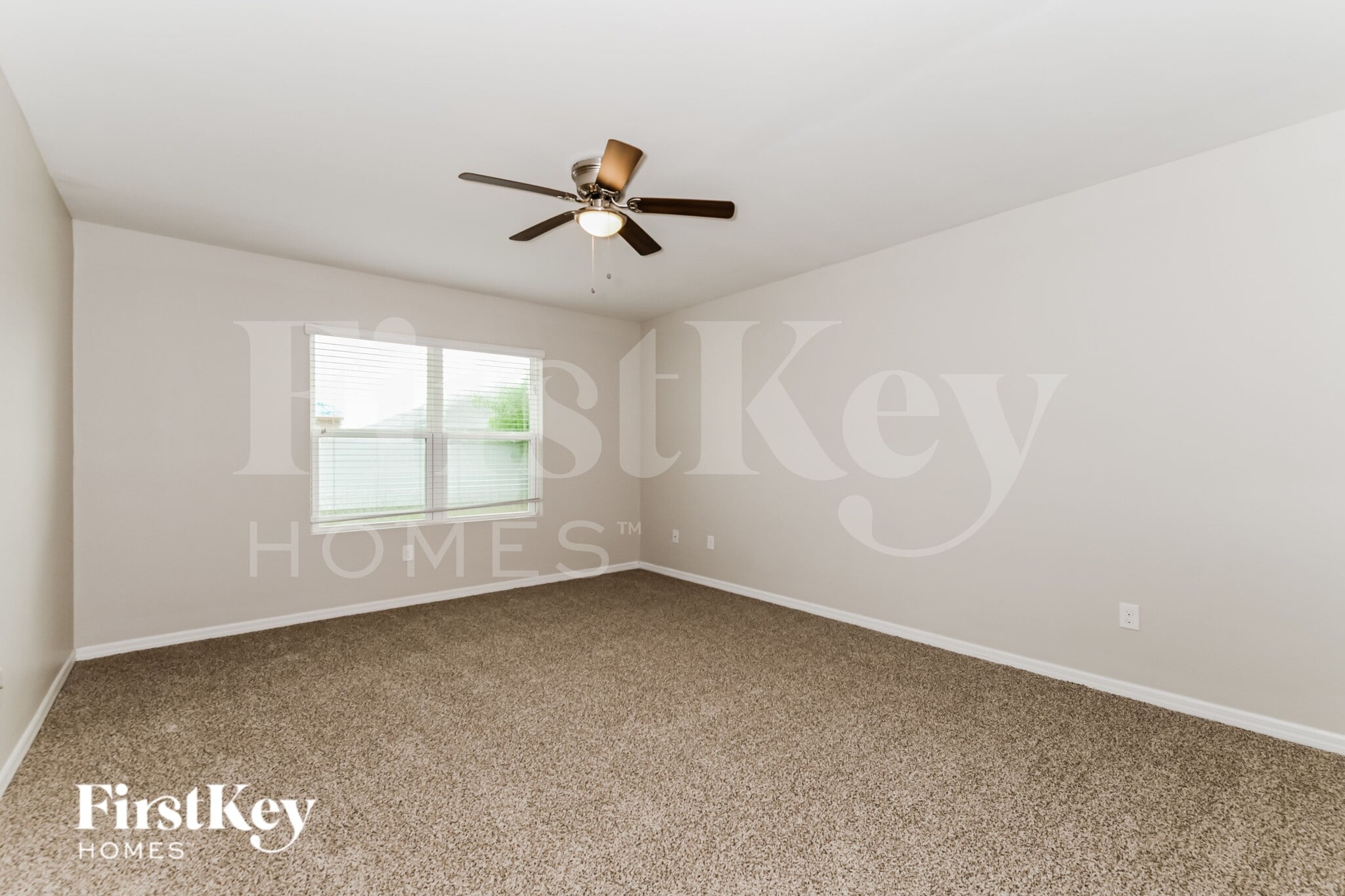 Building Photo - 614 SW 25th Ln