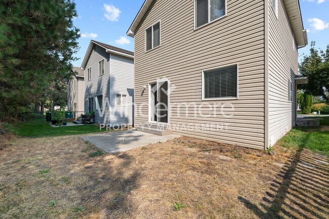 Building Photo - 3 Bedroom 2.5 Bath Home In Eagle Ridge