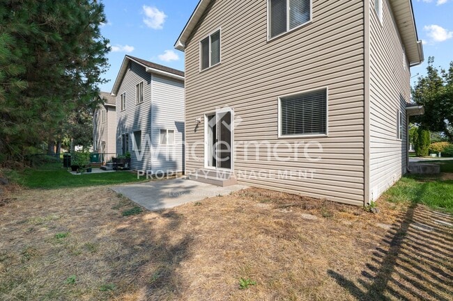 Building Photo - South Hill Charm