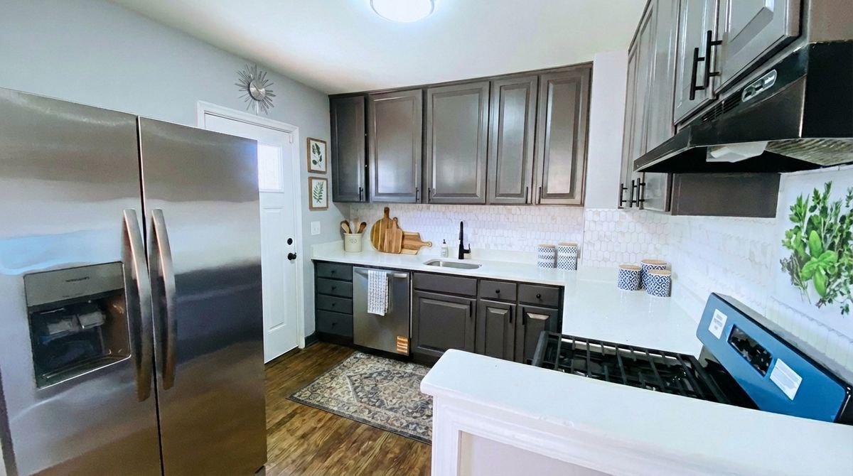 Building Photo - 9407 Colesville Rd