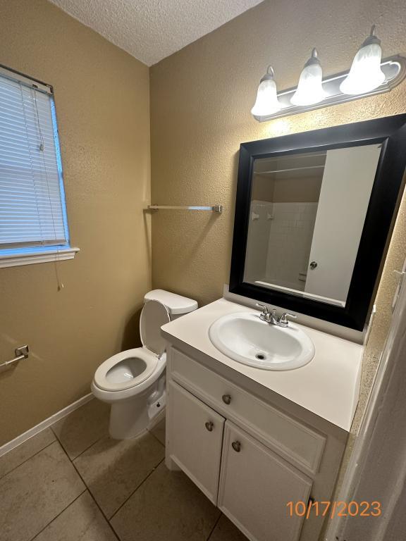 Building Photo - 12210 Roandale Dr