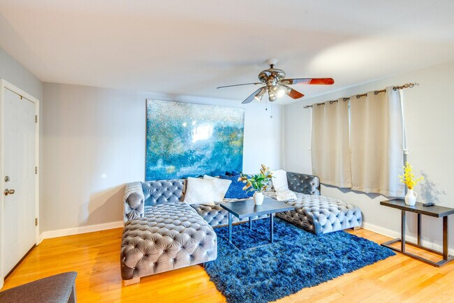 Building Photo - 8138 S Kedzie Ave