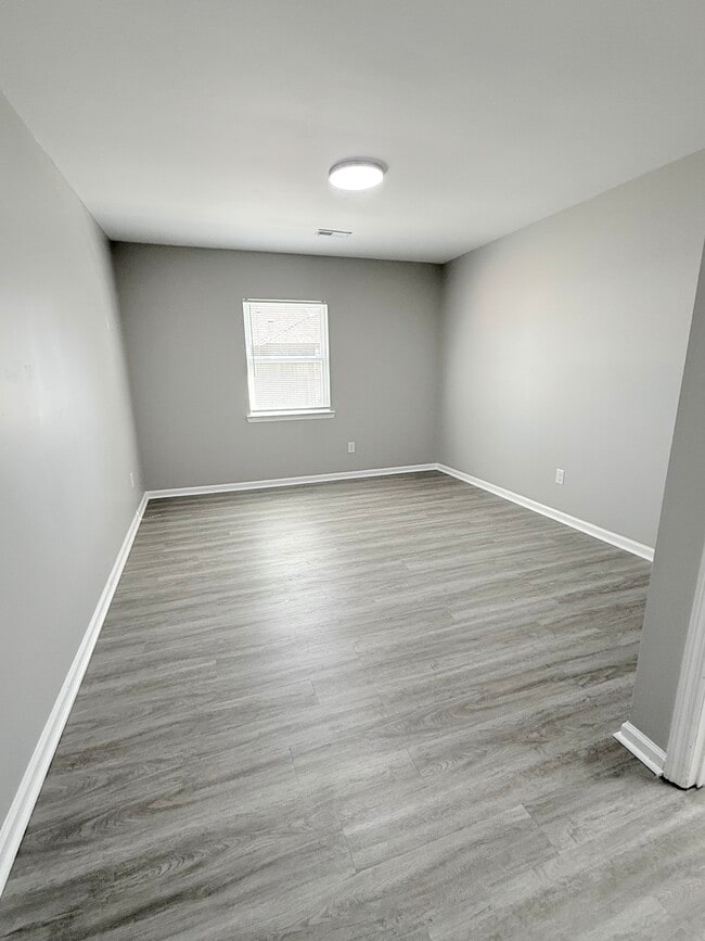 Building Photo - 620 Scott St