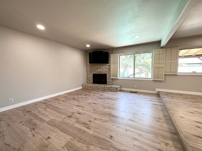 Building Photo - 5011 Jennings Way