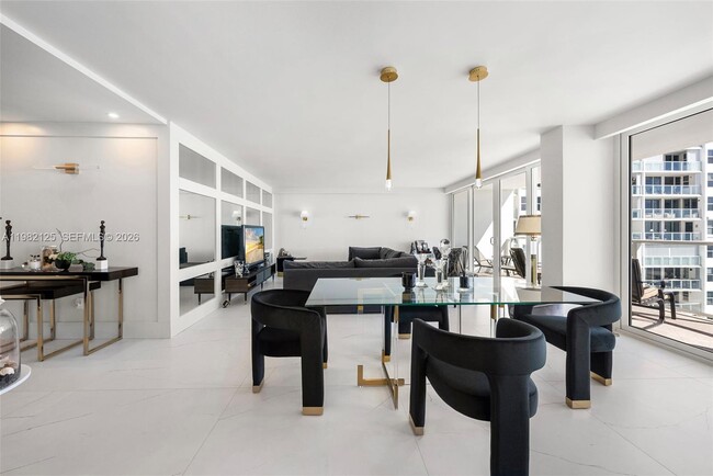 Building Photo - 4300 N Ocean Blvd