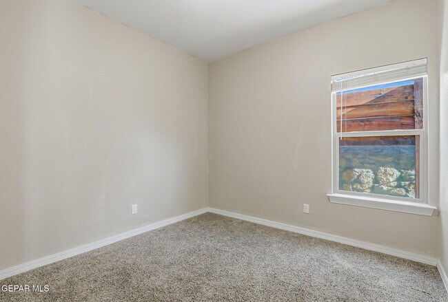 Building Photo - 717 HC Gilbert Minjares Dr