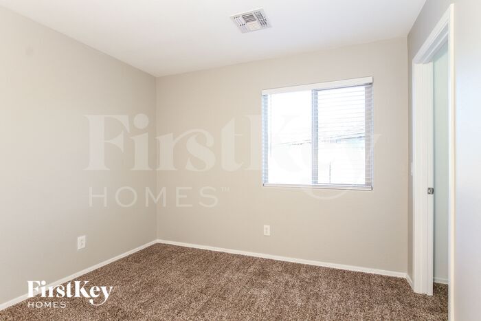 Building Photo - 3514 S 186th Ln