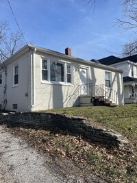 Building Photo - 1601 S 4th St