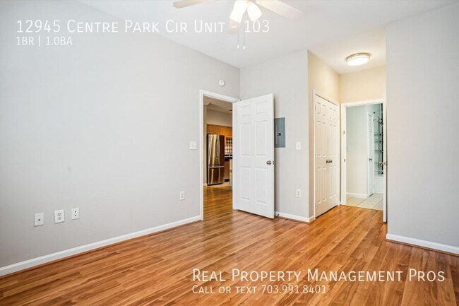 Building Photo - 12945 Centre Park Cir