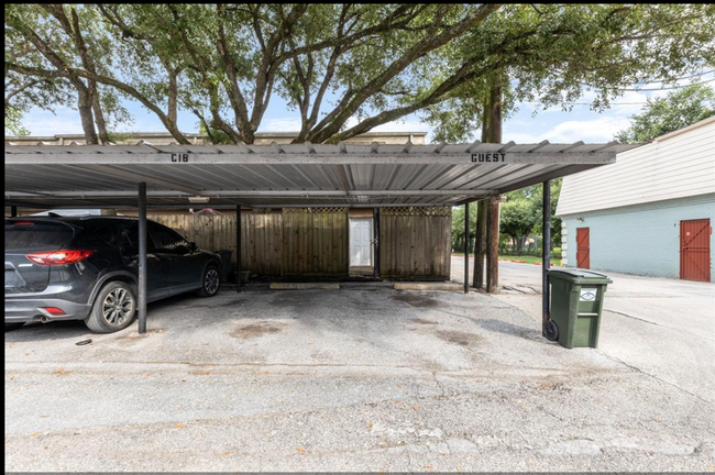 Parking - 5239 Arboles Dr