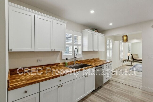 Building Photo - 2925 Alabama Dr