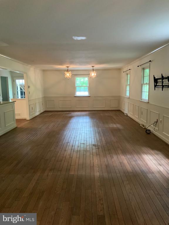 Building Photo - 413 Fruit Farm Rd