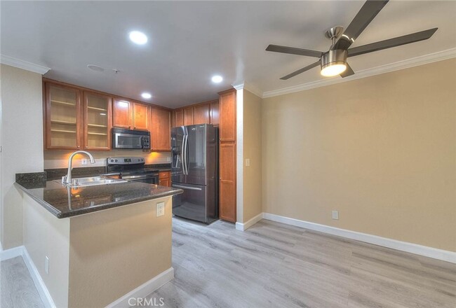 Building Photo - Beautiful 2 bedroom 2 bath condo in Corona...