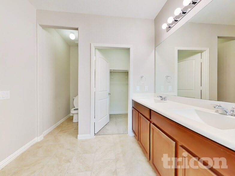 Building Photo - 5907 Cielo Ranch