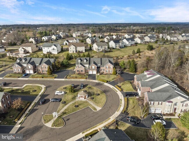 Building Photo - 2143 Eastport Way
