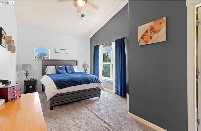 Building Photo - Welcome to this charming 2-bedroom, 2.5-bathroom home located in the desirable area of Sherwood W...