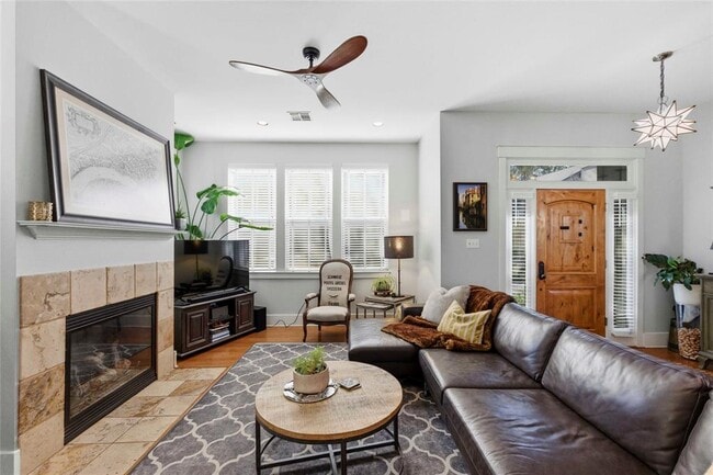 Building Photo - 2128 Sage Creek Loop