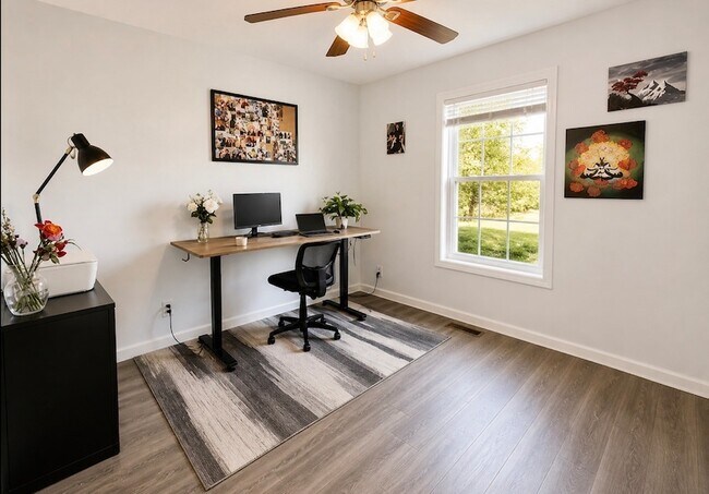 Building Photo - 729 Arrowfield Dr