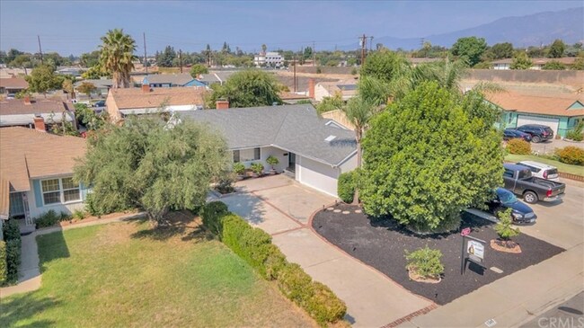 Building Photo - 1545 N Monterey Ave