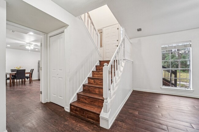 Building Photo - 3103 Glade Springs Dr