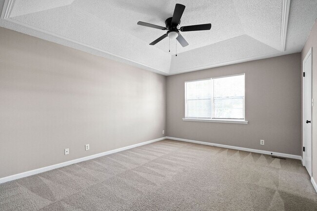 Building Photo - 405 Cook Dr